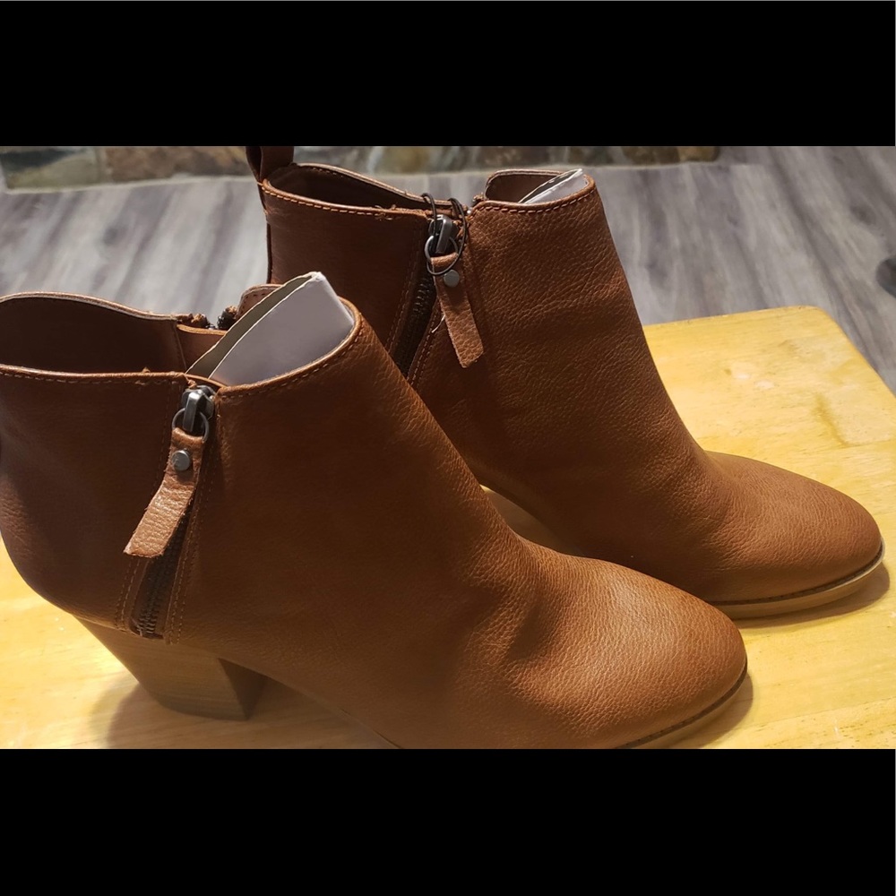 Universal Thread Ankle Heel Boots Size 11 NEW